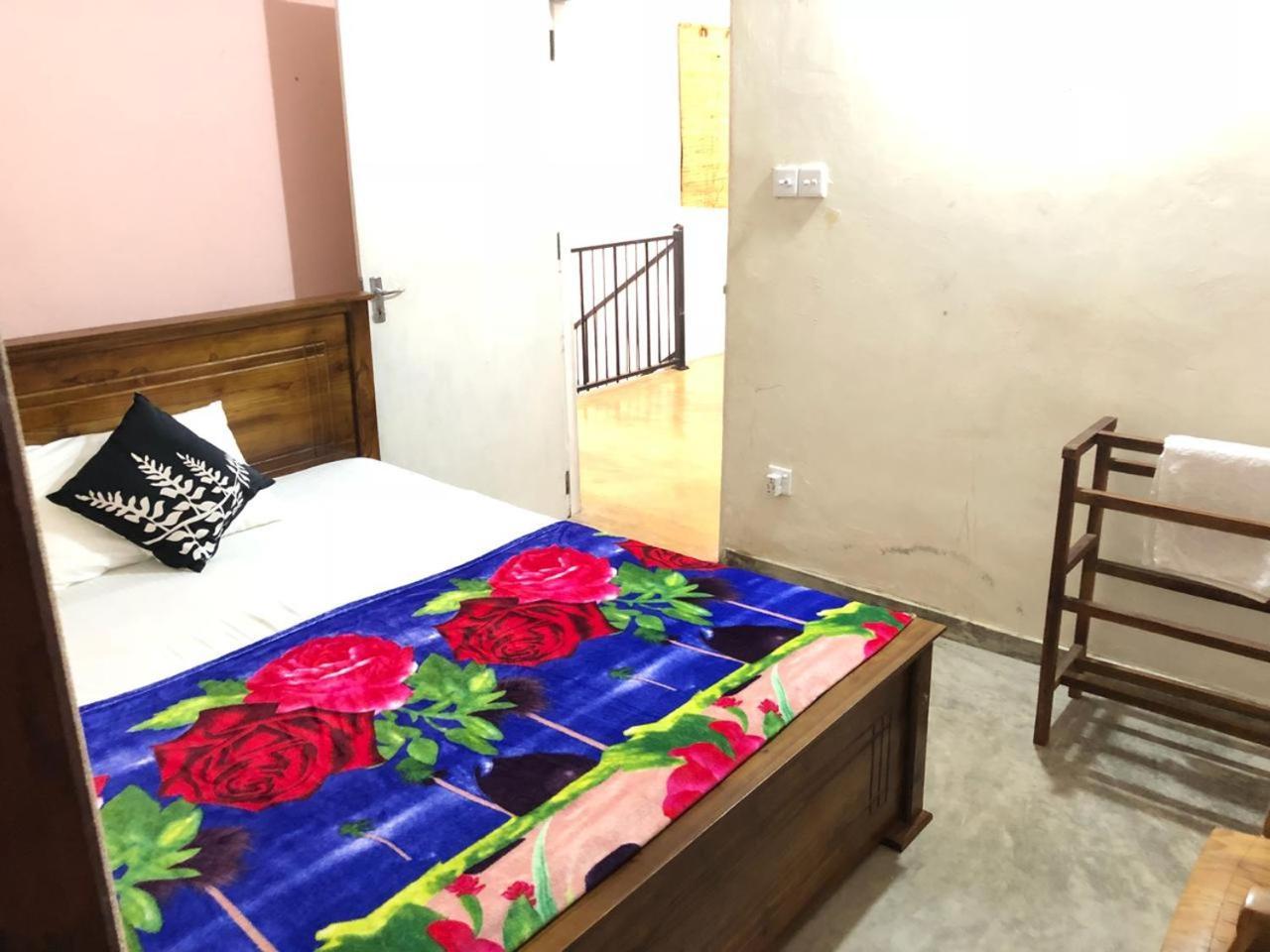 House Of Ahasna Bed & Breakfast Katunayake Exterior photo