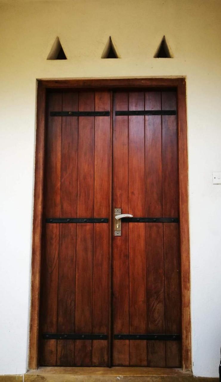 House Of Ahasna Bed & Breakfast Katunayake Exterior photo